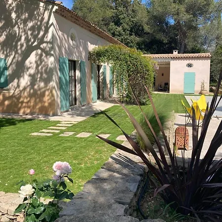 Magnifique Nimoise Villa