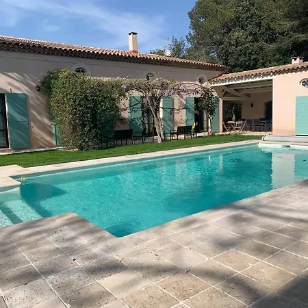 Magnifique Nimoise Villa *